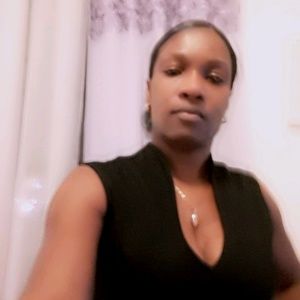 Meet your Posher, Stella